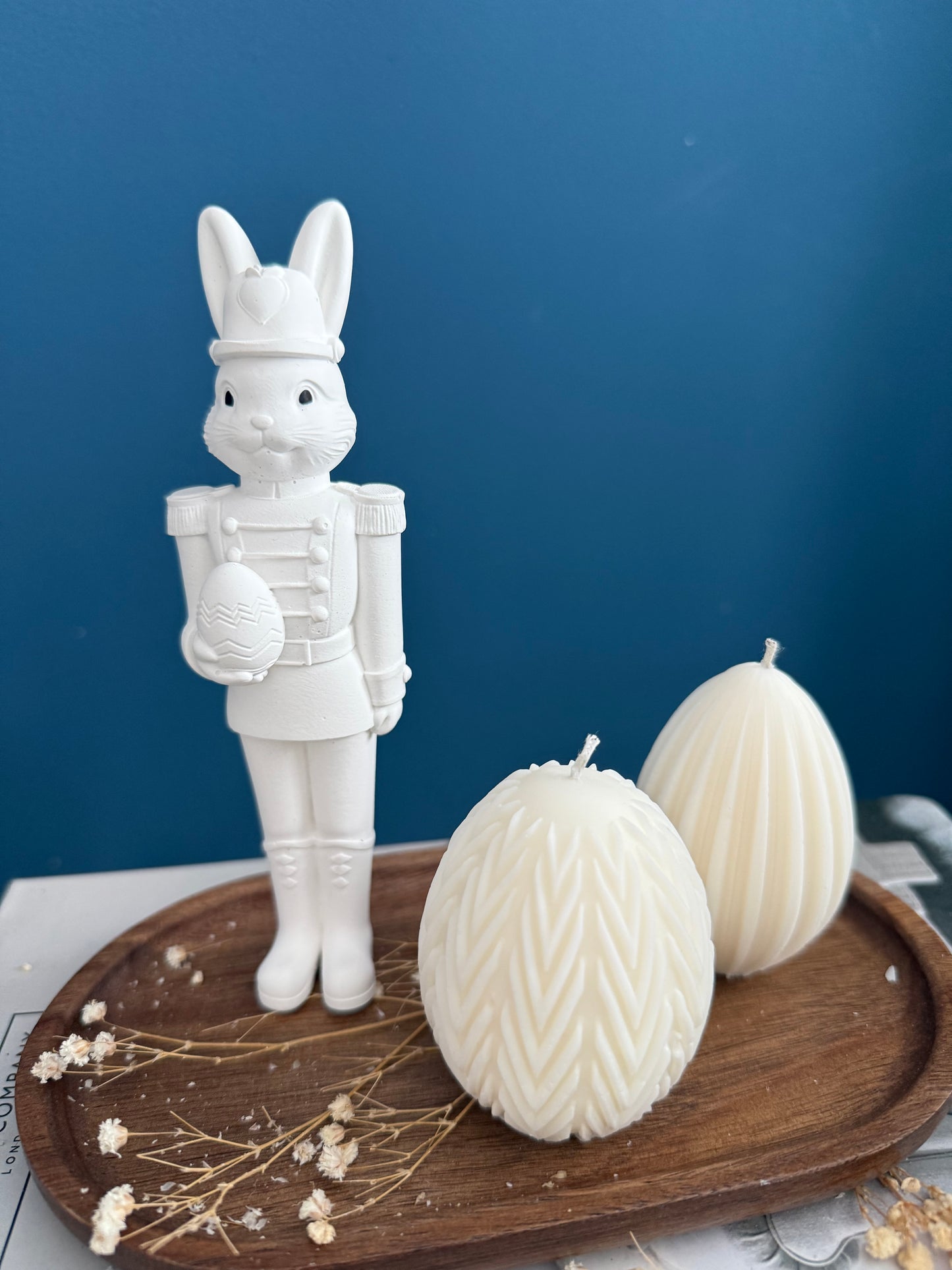 Hasensoldat inkl. Ostereier Kerzen | Minimalistisch