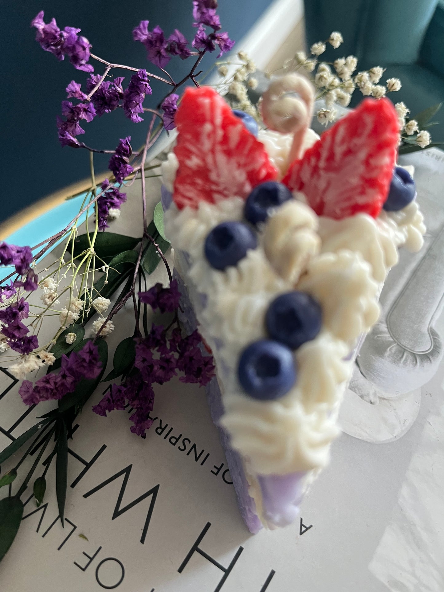 Geburtstags Duftkerze Namenskerze Tortenstück | Dessertkerze Pustekuchen