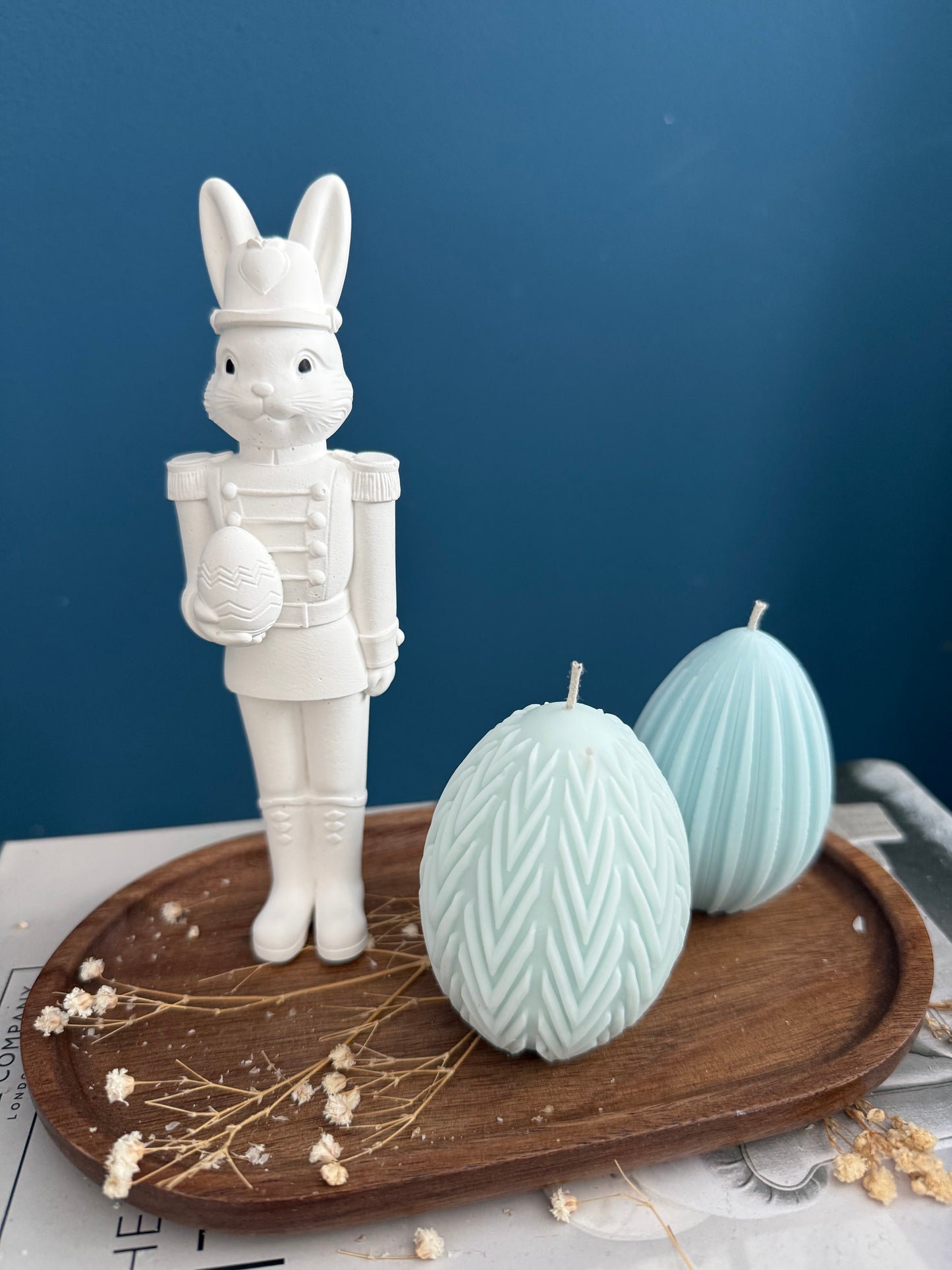 Hasensoldat inkl. Ostereier Kerzen | Minimalistisch