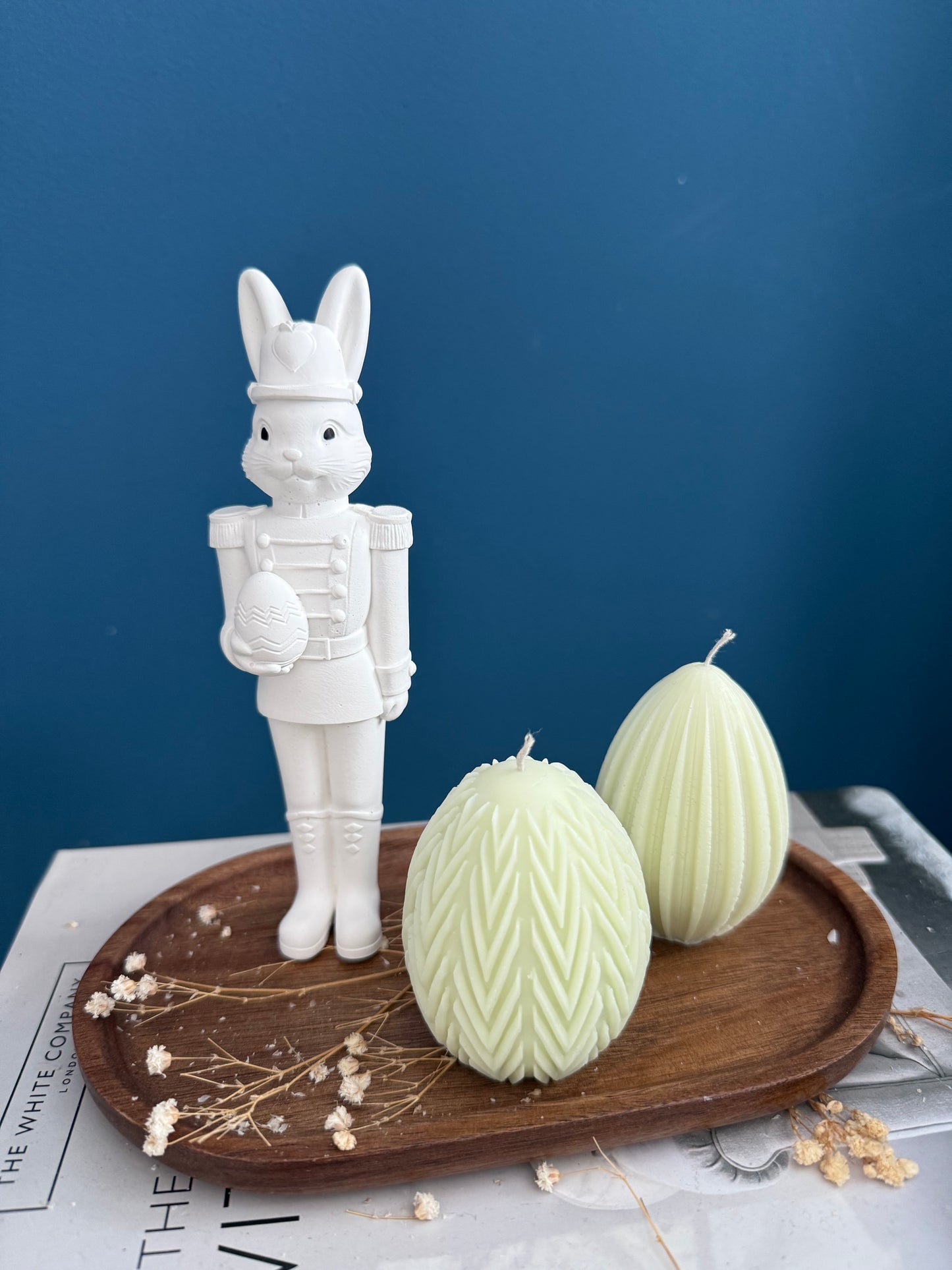 Hasensoldat inkl. Ostereier Kerzen | Minimalistisch